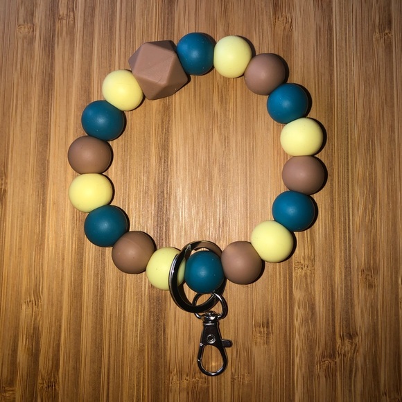 Silicone Bead Wristlets- customized options available - Picture 3 of 8